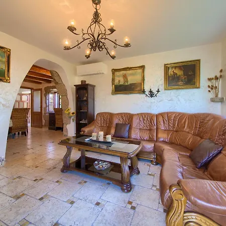 Villa Magdalea Διαμέρισμα Dobrinj
